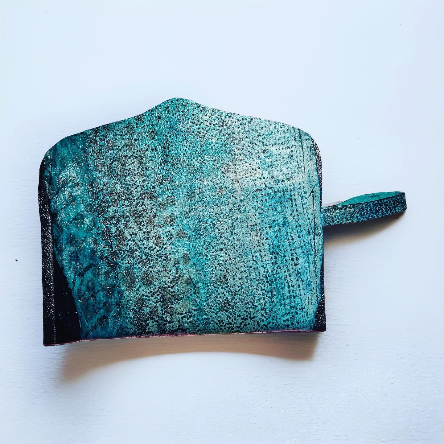 Teal Fish Skin Leather & Seal Leather w/strap
