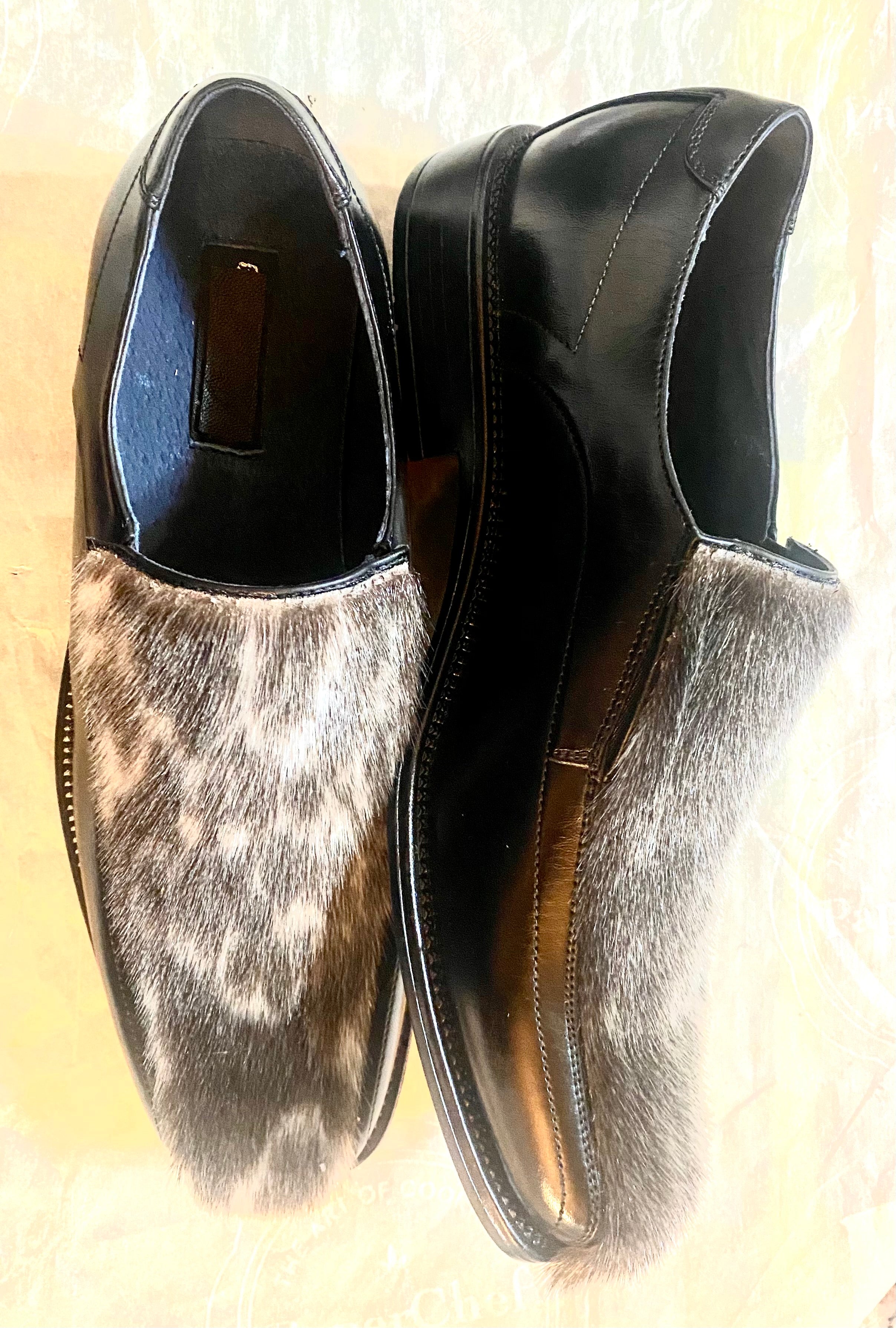 Men's Size 11 Slip On Loafers in Natural Ring Seal Fur
